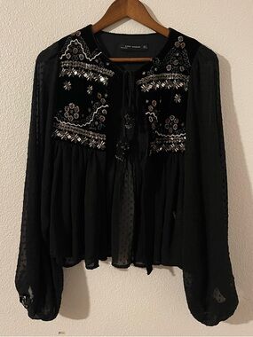 ZARA Long Sleeve Dotted Sequin Black and Metallic Tie Front Jacket/Blouse Small